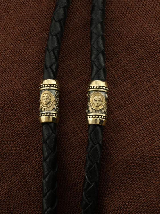 Шнурок кожаный из лимонного золота c кожаным шнурком и ониксом