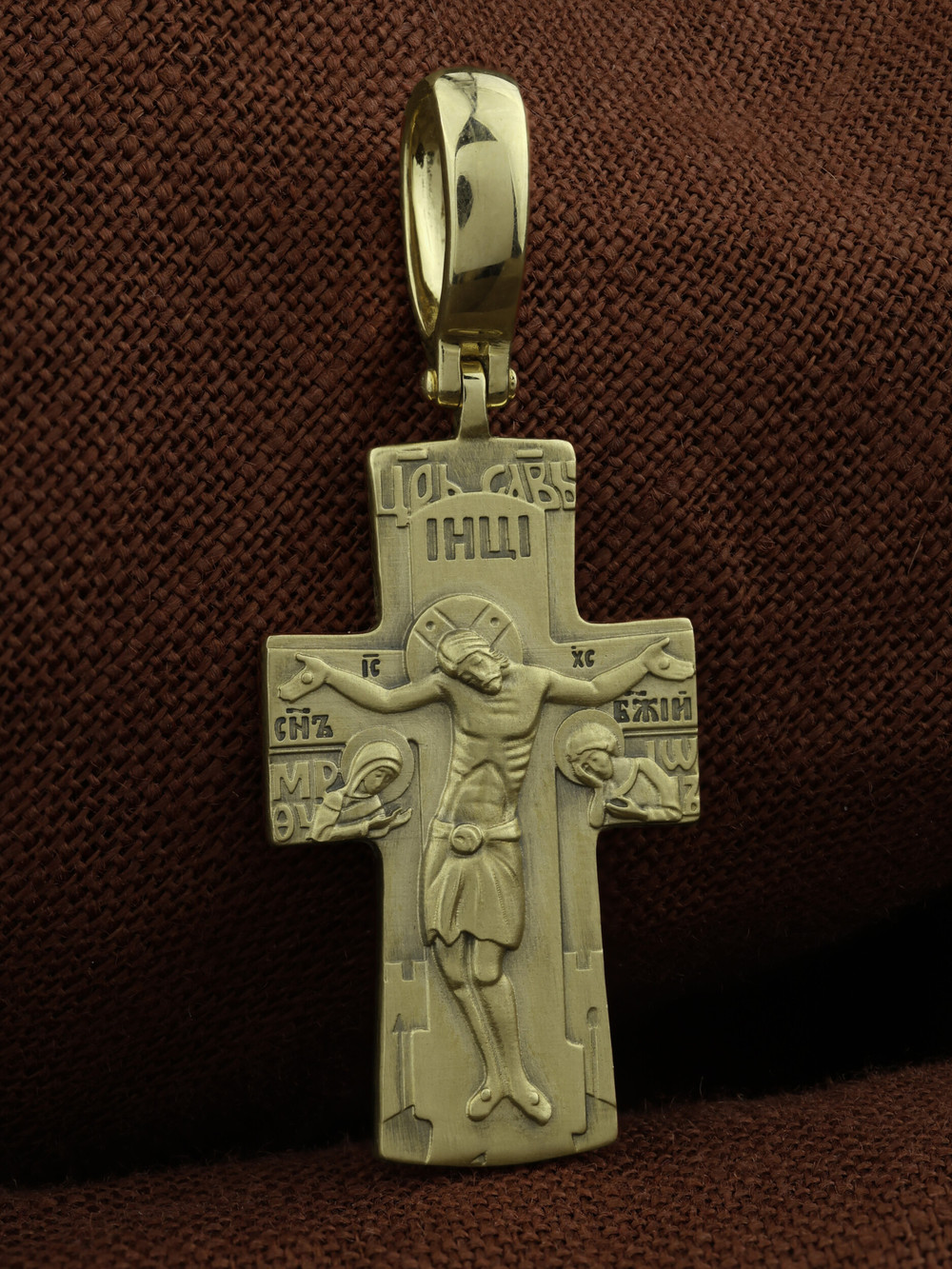 Крест из зелёного золота