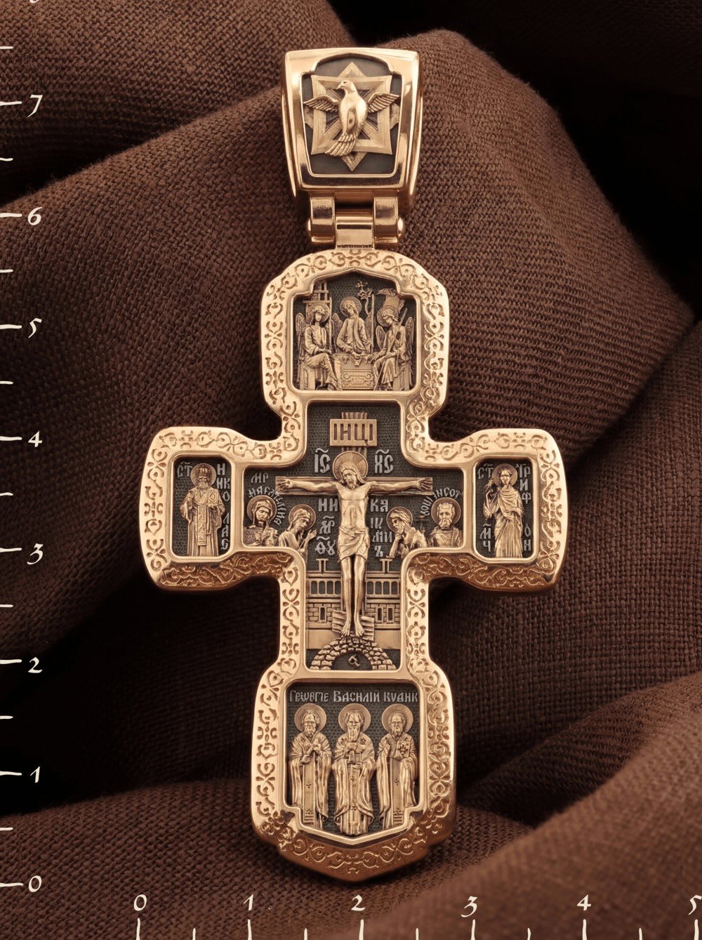 Крест из золота