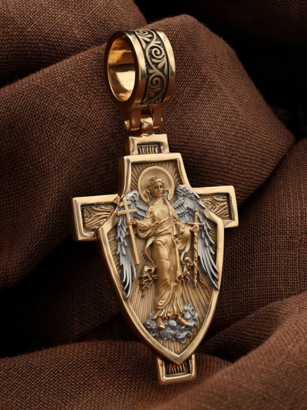 Крест из золота