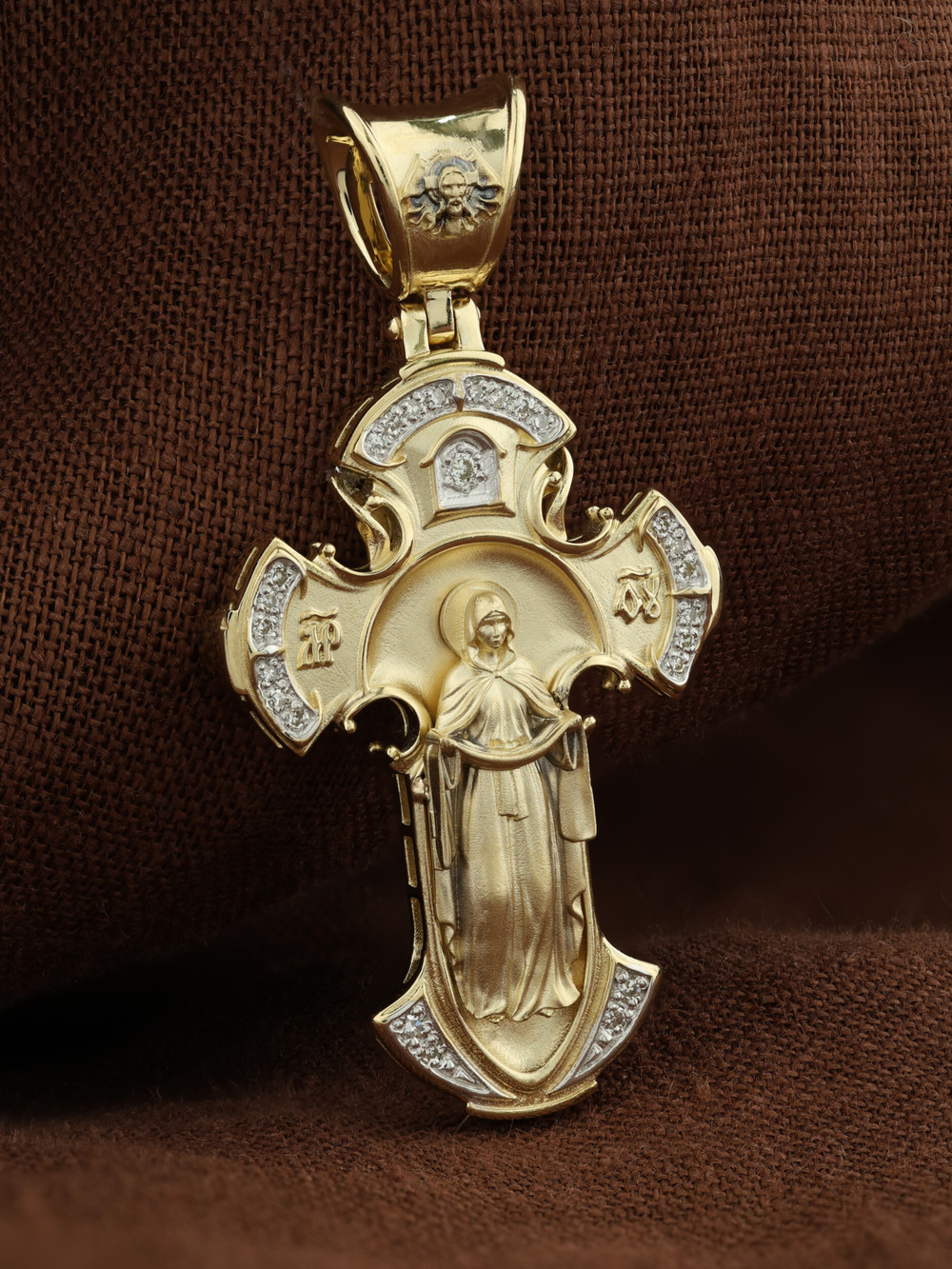 Крест из лимонного золота c бриллиантами