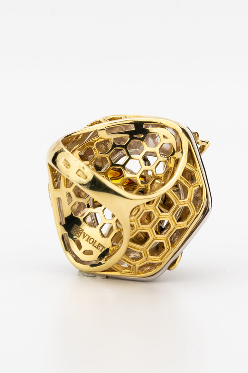 Кольцо из лимонного золота c эмалью, ониксом и эмалью