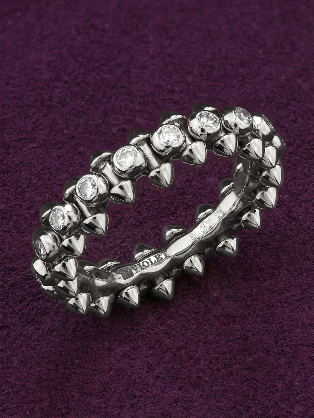 Кольцо из белого золота c бриллиантами