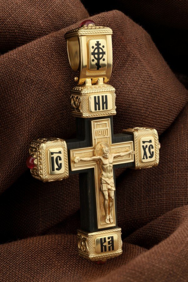 Крест из лимонного золота c эмаль , рубином и эбеновым деревом