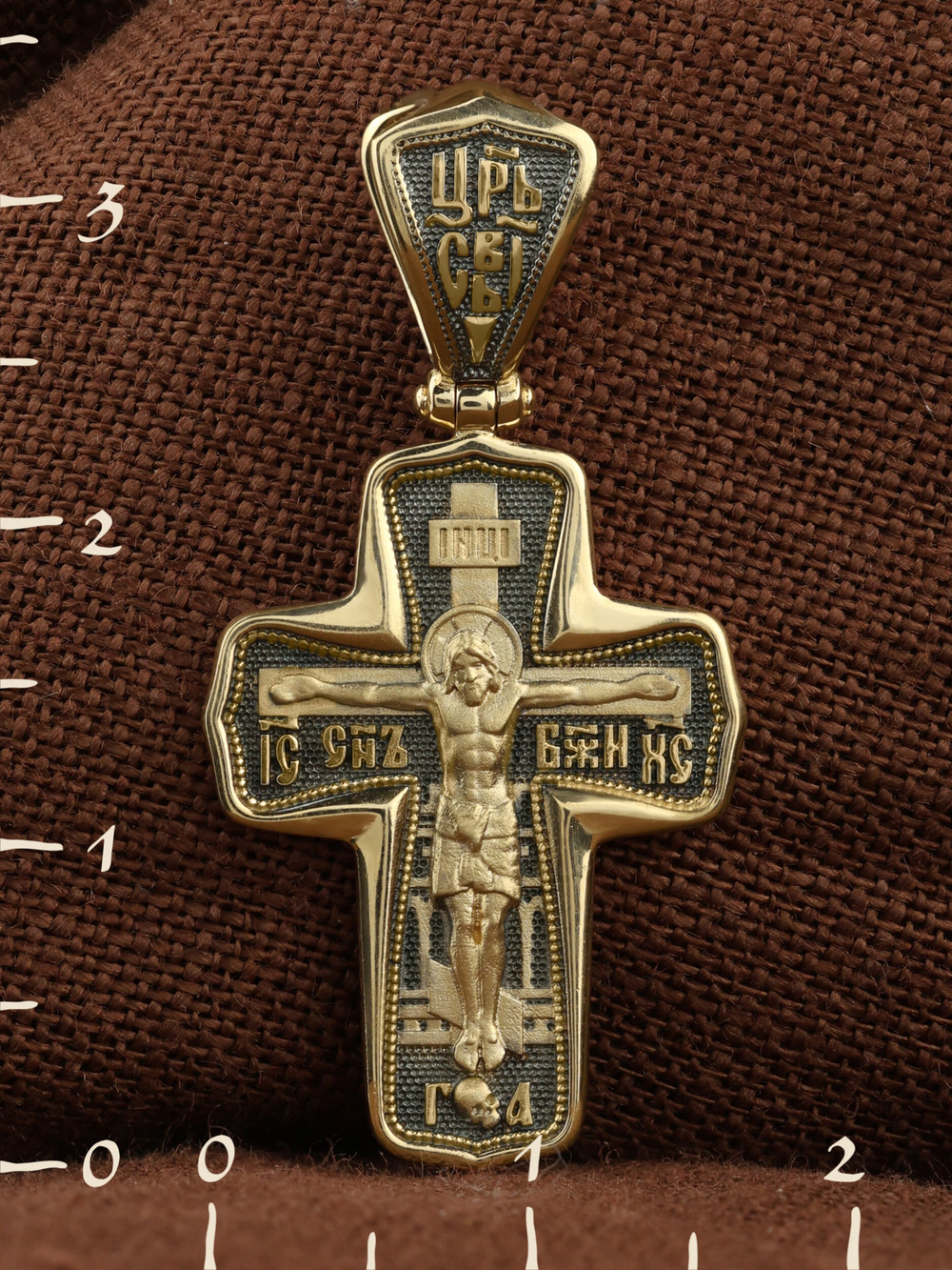 Крест из лимонного золота