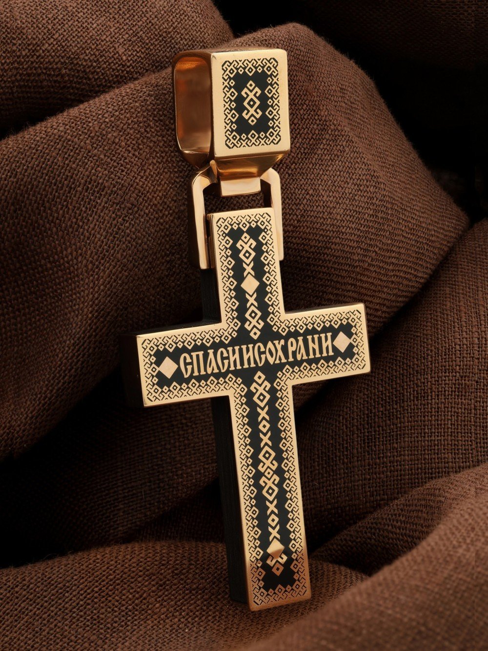 Крест из золота c эмалью и эбеновым деревом