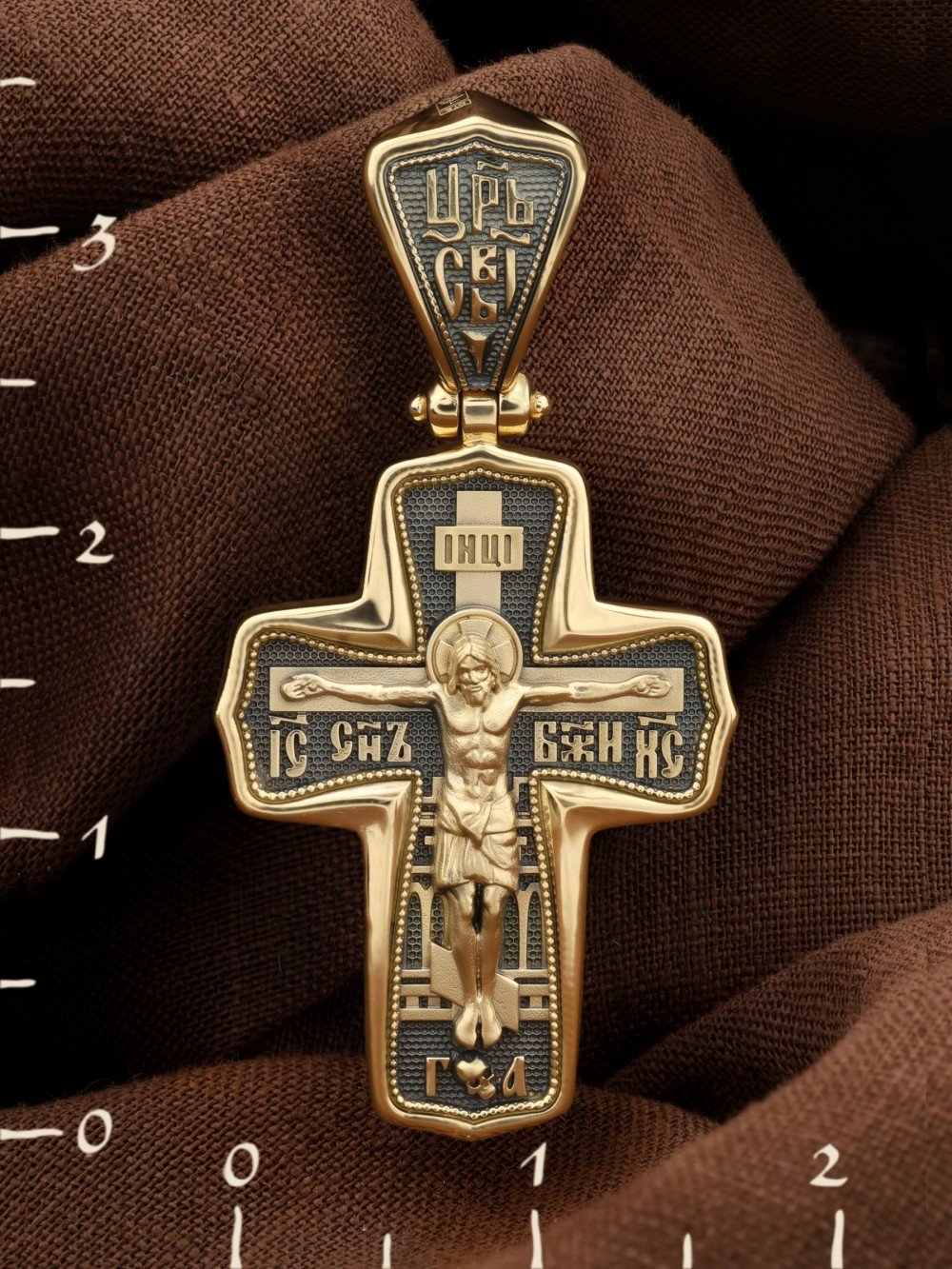 Крест из лимонного золота