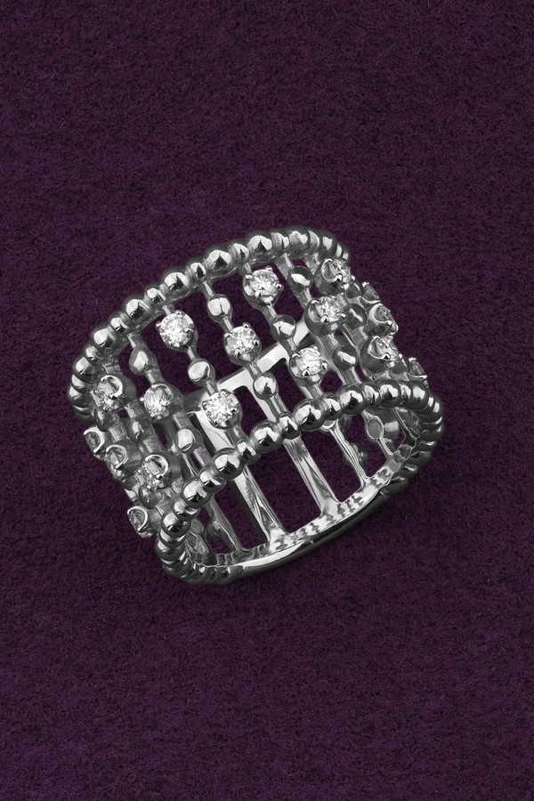 Кольцо из белого золота c бриллиантами