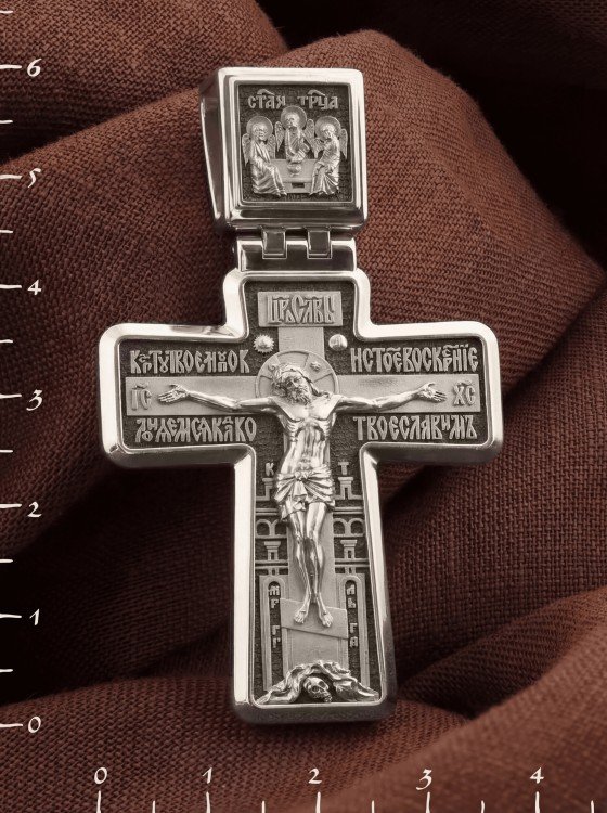 Крест из белого золота