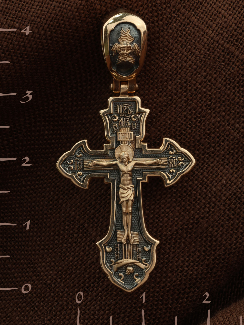 Крест из золота