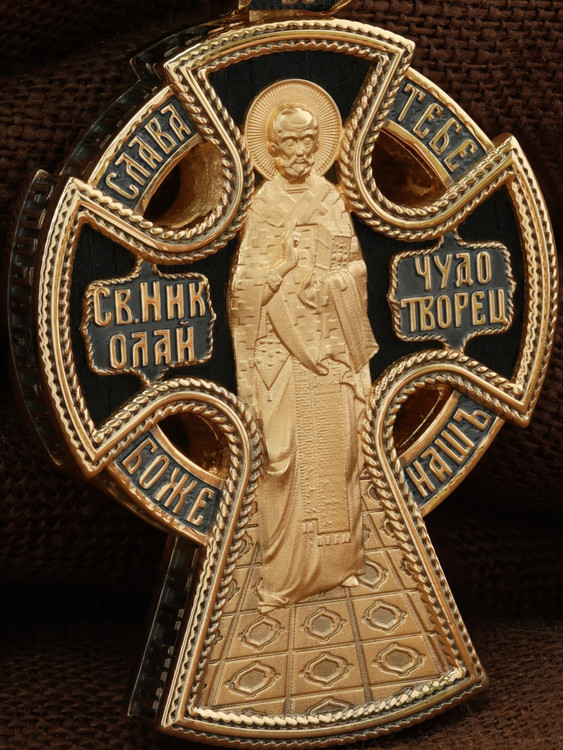 Крест из золота c эбеновым деревом