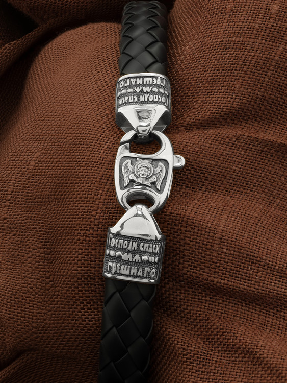 Браслет из белого золота c шнурком