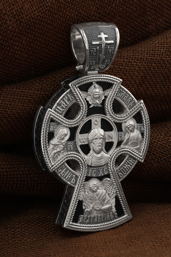 Крест из белого золота c эбеновым деревом