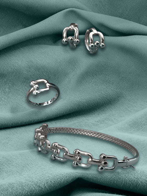 Кольцо из белого золота