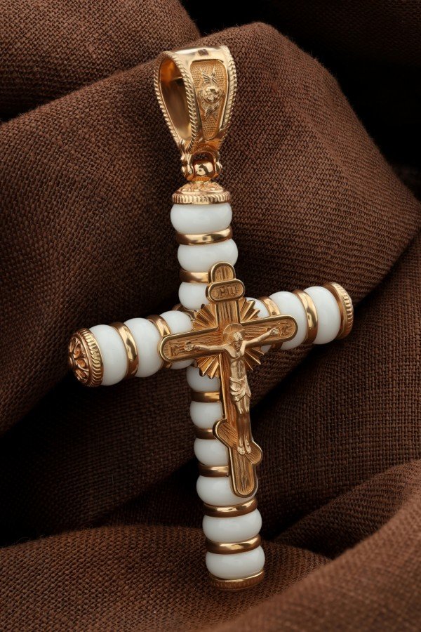 Крест из золота c агатом