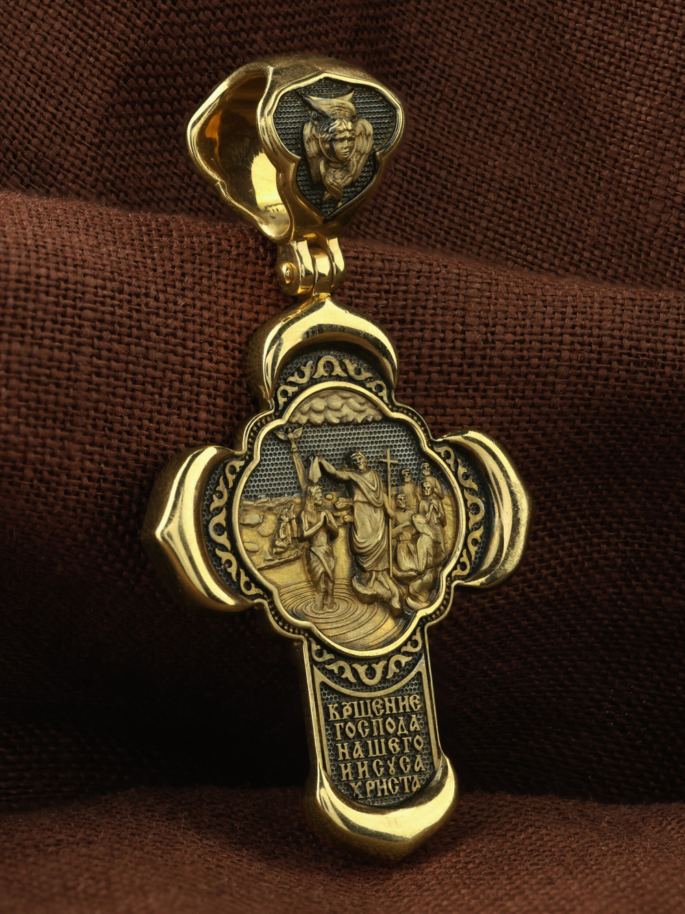 Крест из лимонного золота