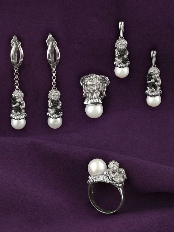 Подвеска из белого золота c жемчугом