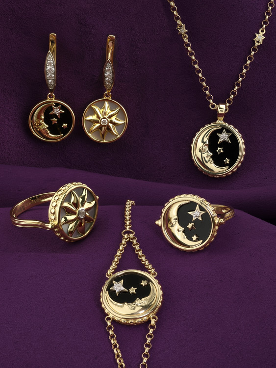 Колье из лимонного золота c бриллиантами, ониксом и перламутром