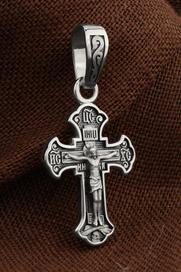 Крест из белого золота