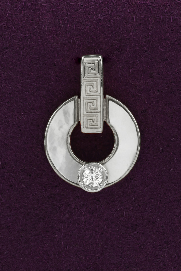 Подвеска из белого золота c бриллиантами и перламутром