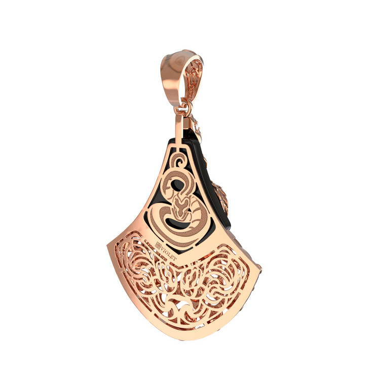 Подвеска из золота c бриллиантами и ониксом