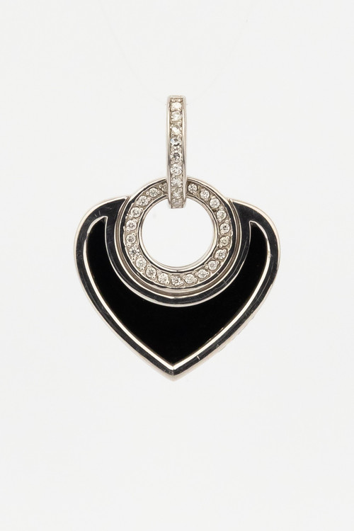 Подвеска из белого золота c бриллиантами, ониксом и перламутром