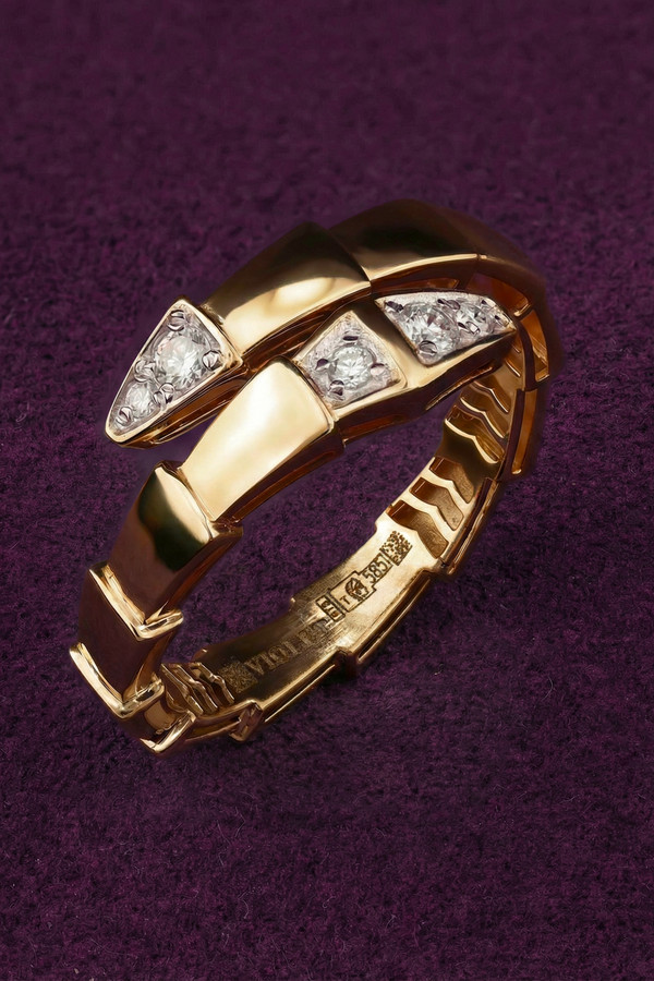 Кольцо из золота c бриллиантами