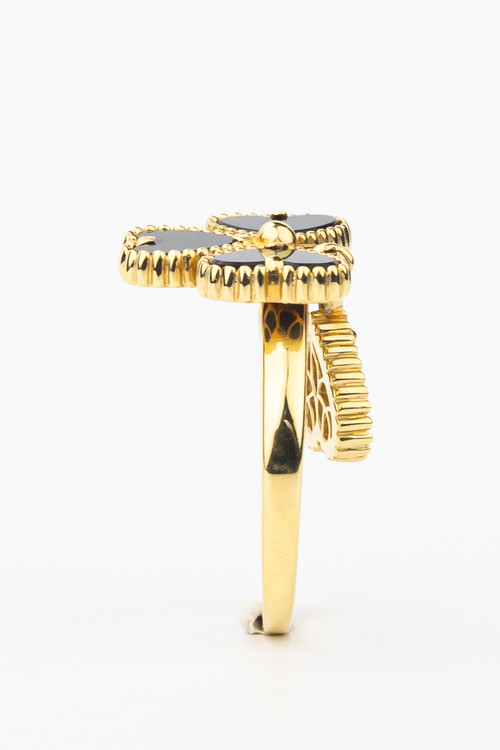 Кольцо из лимонного золота c ониксом и перламутром