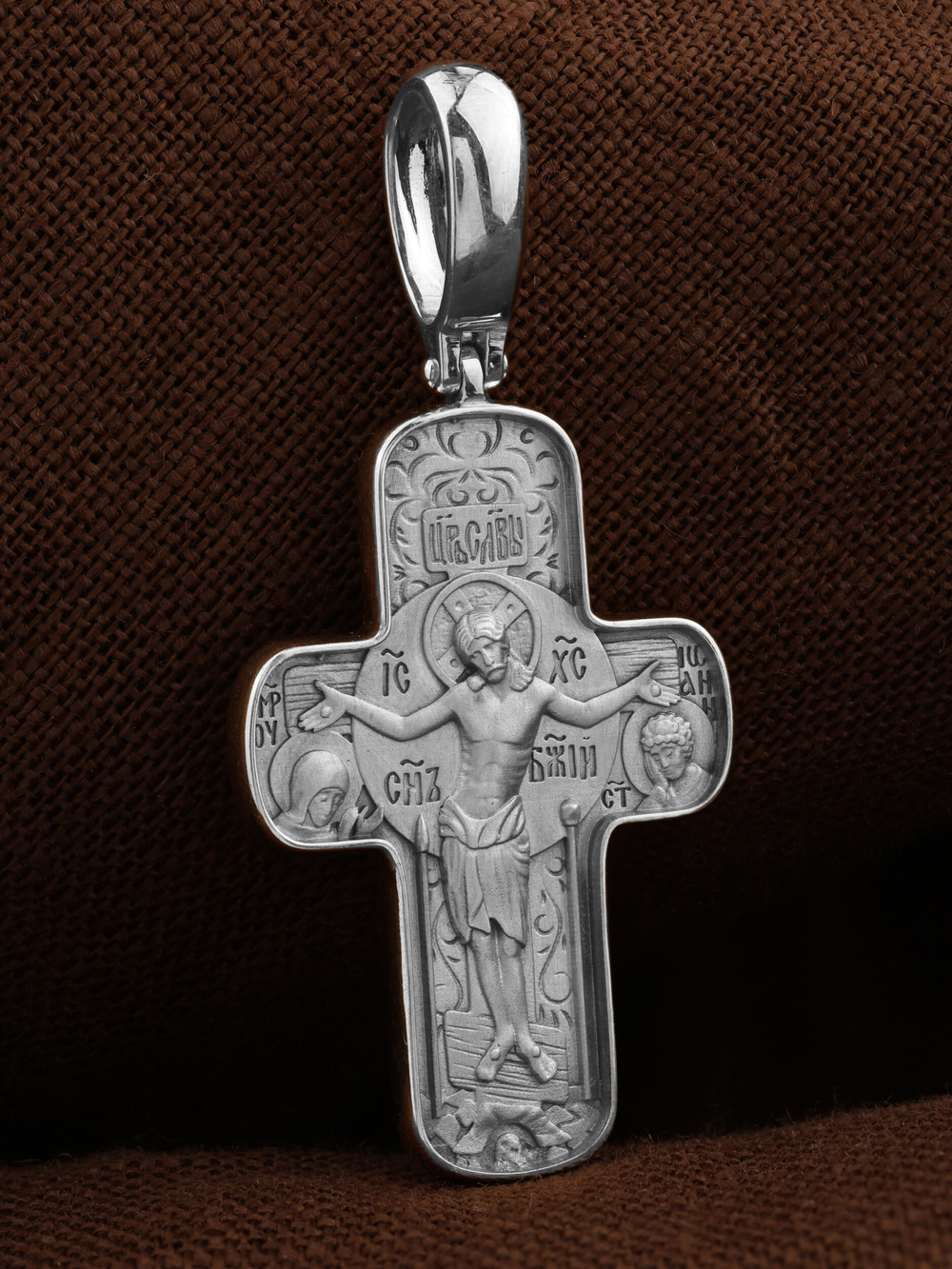 Крест из белого золота