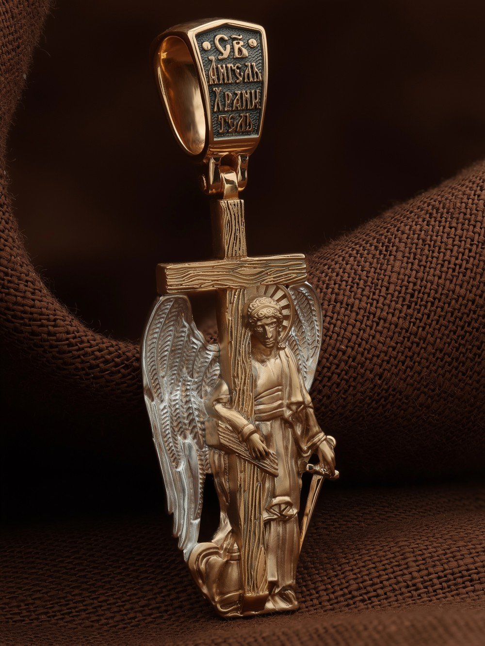 Крест из золота