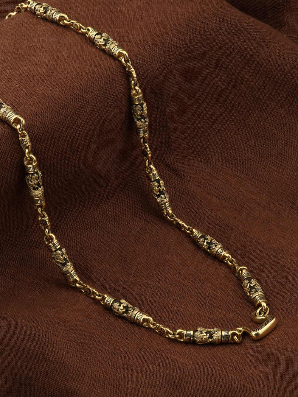 Цепь из лимонного золота c эмаль и эбеновым деревом