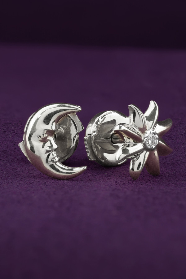 Серьги из белого золота c бриллиантами