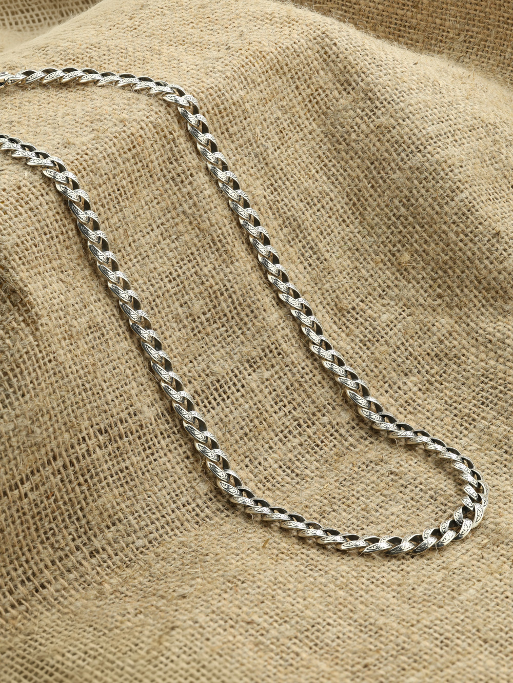 Цепь из серебра c рубином