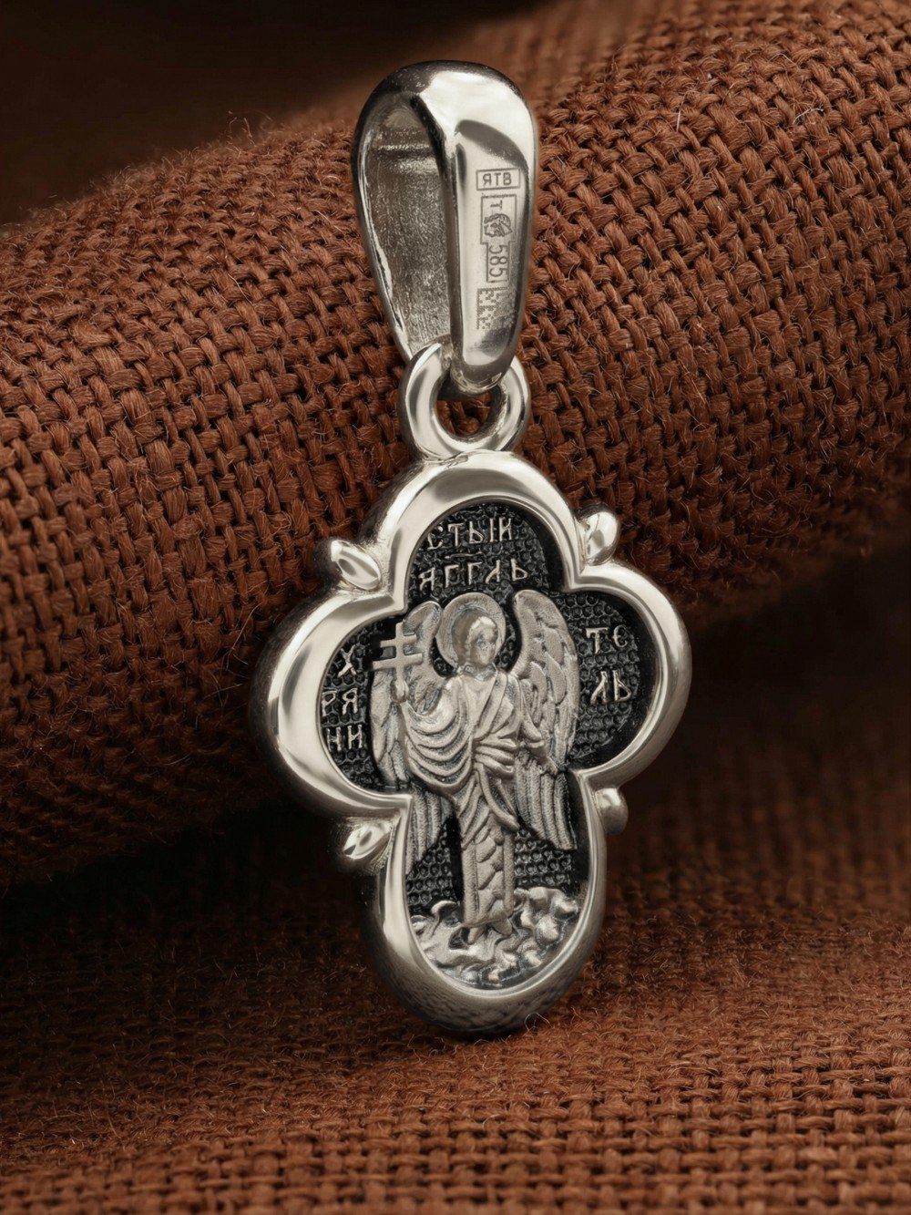 Крест из белого золота