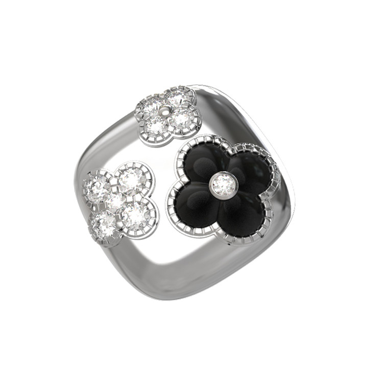 Кольцо из белого золота c бриллиантами и ониксом