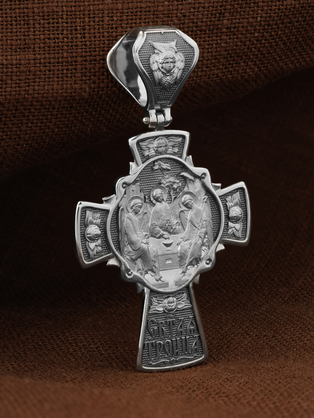 Крест из белого золота