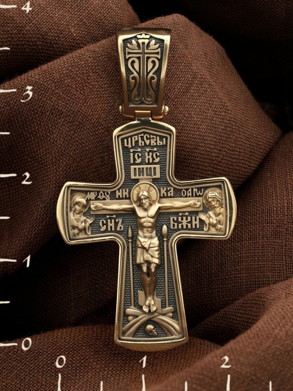 Крест из лимонного золота