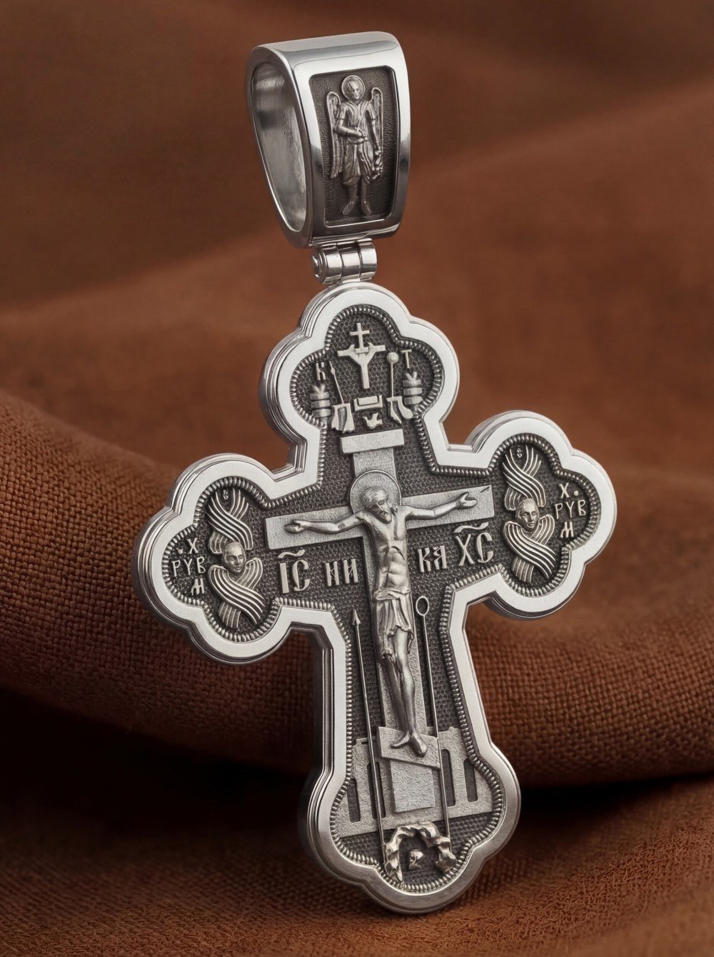 Крест из белого золота