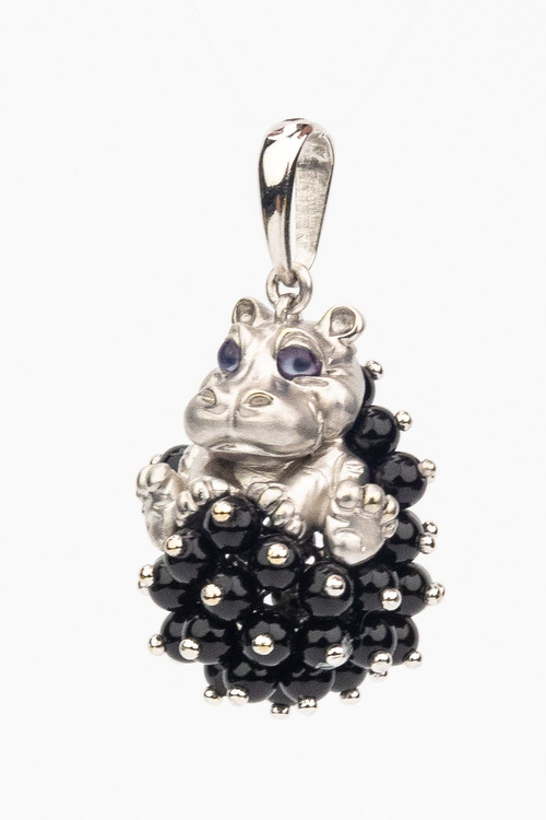 Подвеска из белого золота c эмаль и ониксом