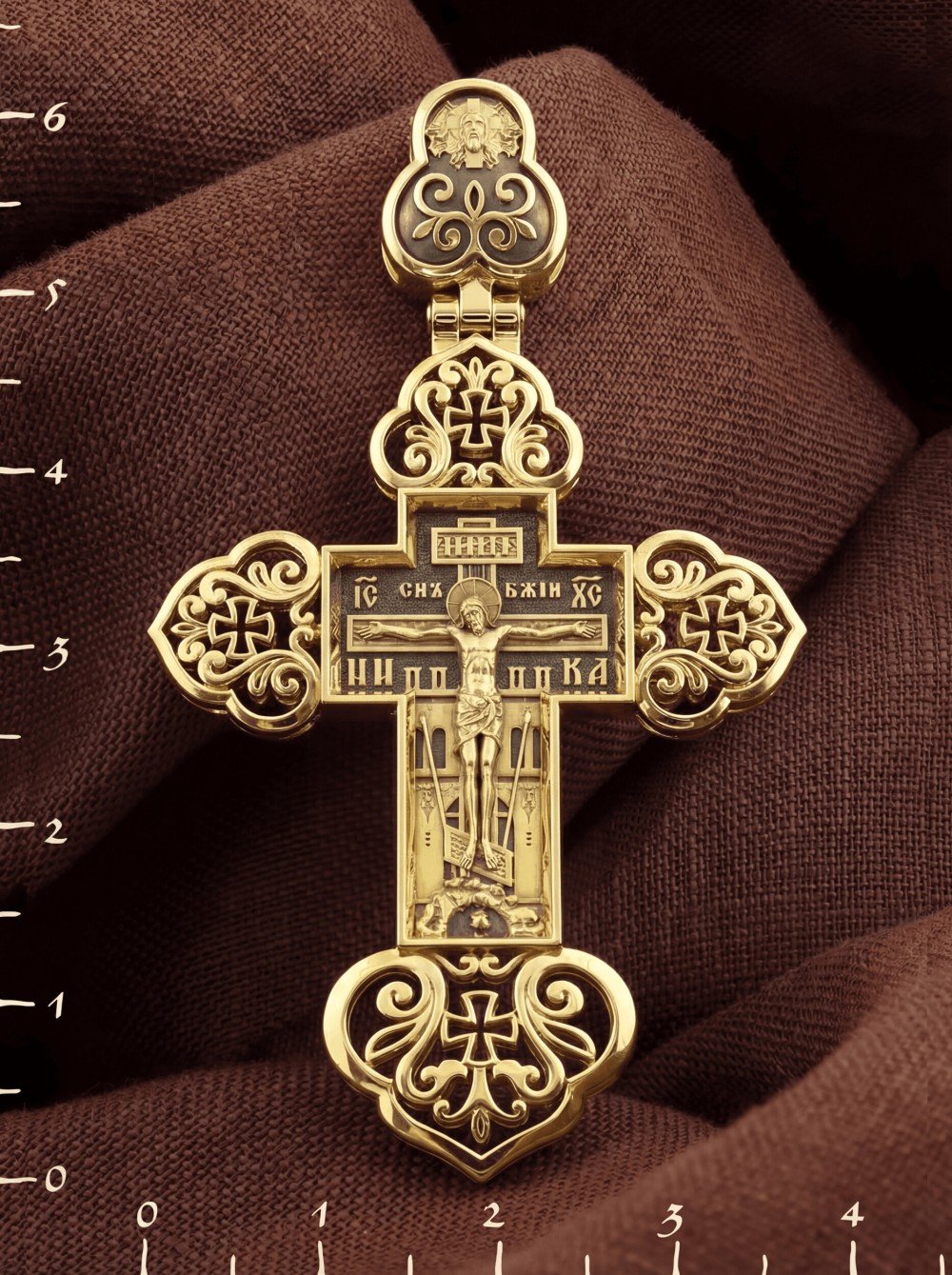 Крест из лимонного золота