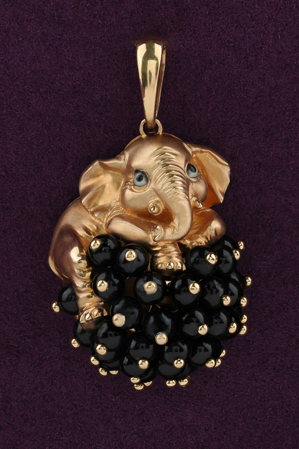 Подвеска из золота c эмаль и ониксом