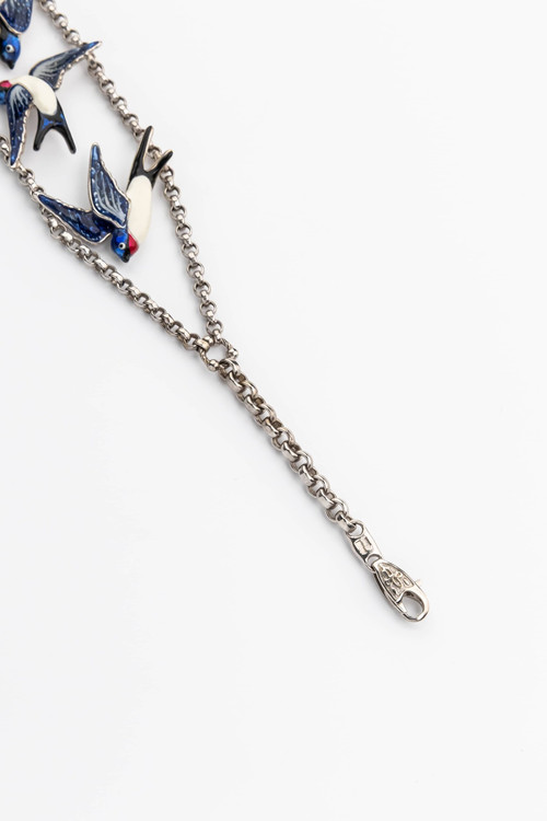 Браслет из белого золота c эмаль и сапфиром