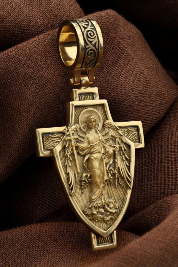 Крест из лимонного золота