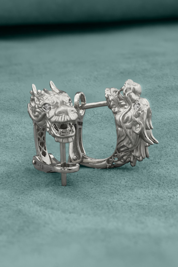 Серьги из белого золота c бриллиантами