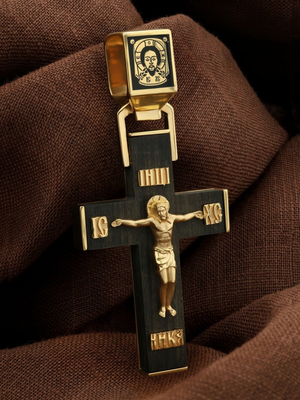 Крест из лимонного золота c эмалью и эбеновым деревом