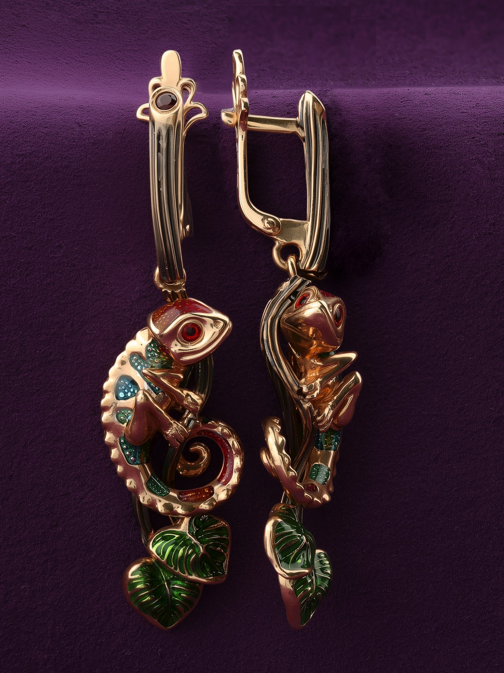 Серьги из золота c эмаль и гранатом