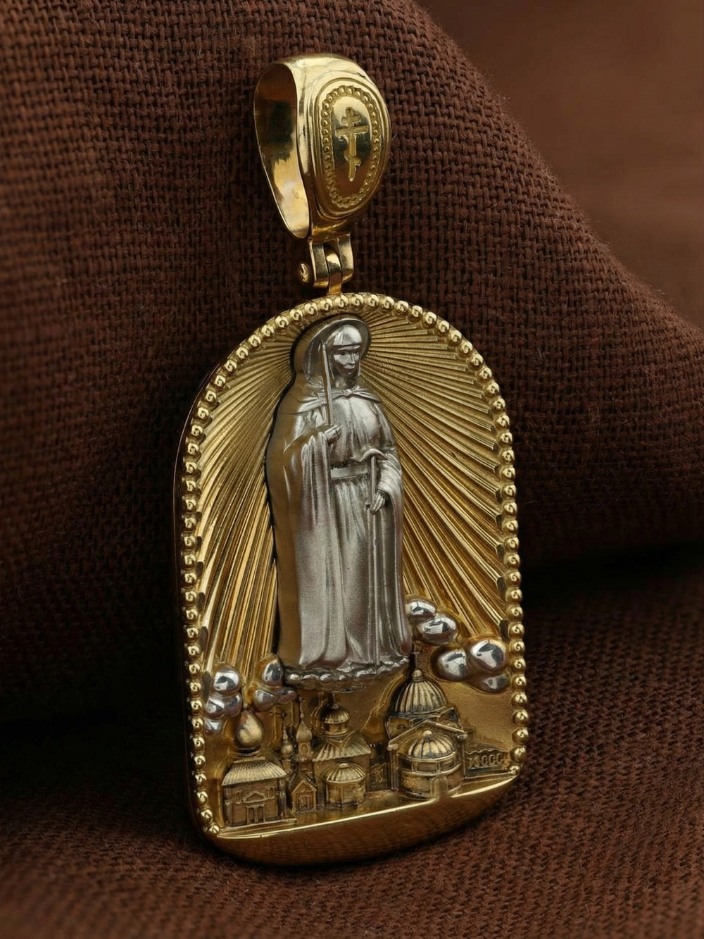 Образок из лимонного золота c эмаль