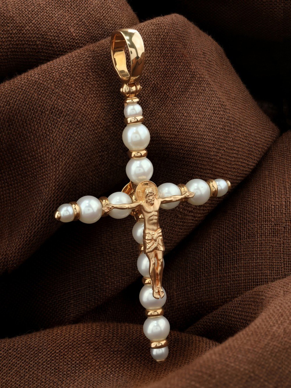 Крест из золота c жемчугом