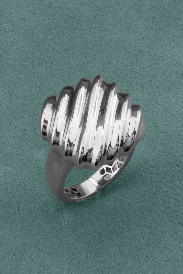 Кольцо из белого золота