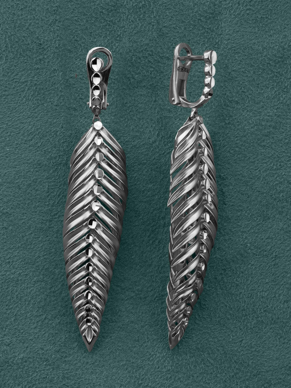 Серьги из белого золота